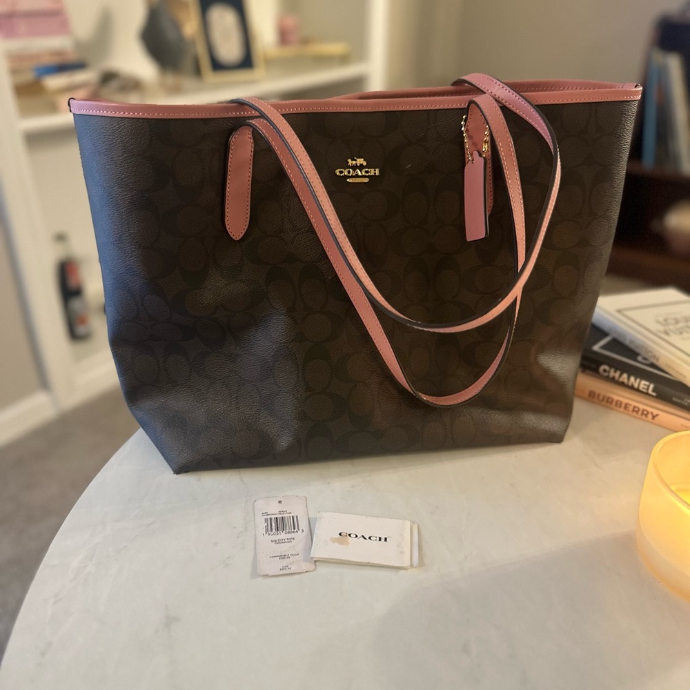 Coach Purse- Large tote with pink accent
